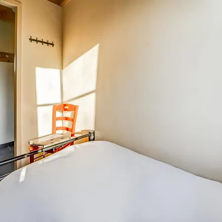 Dom wakacyjny Tranquil Holiday In With Terrace *