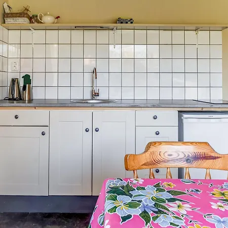 Dom wakacyjny Tranquil Holiday In With Terrace